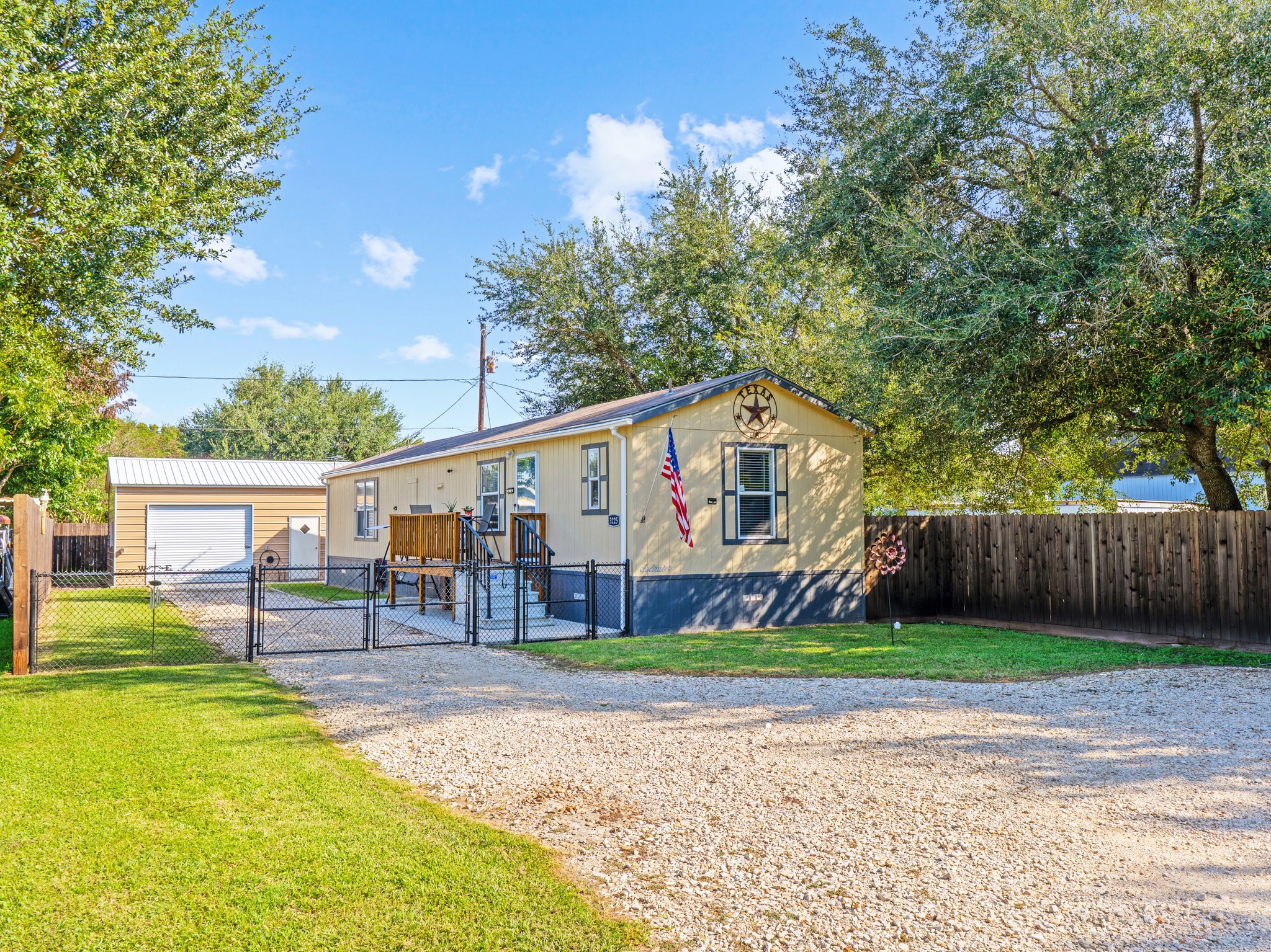 3225 Bucks Bayou Road Bay City TX 77414
