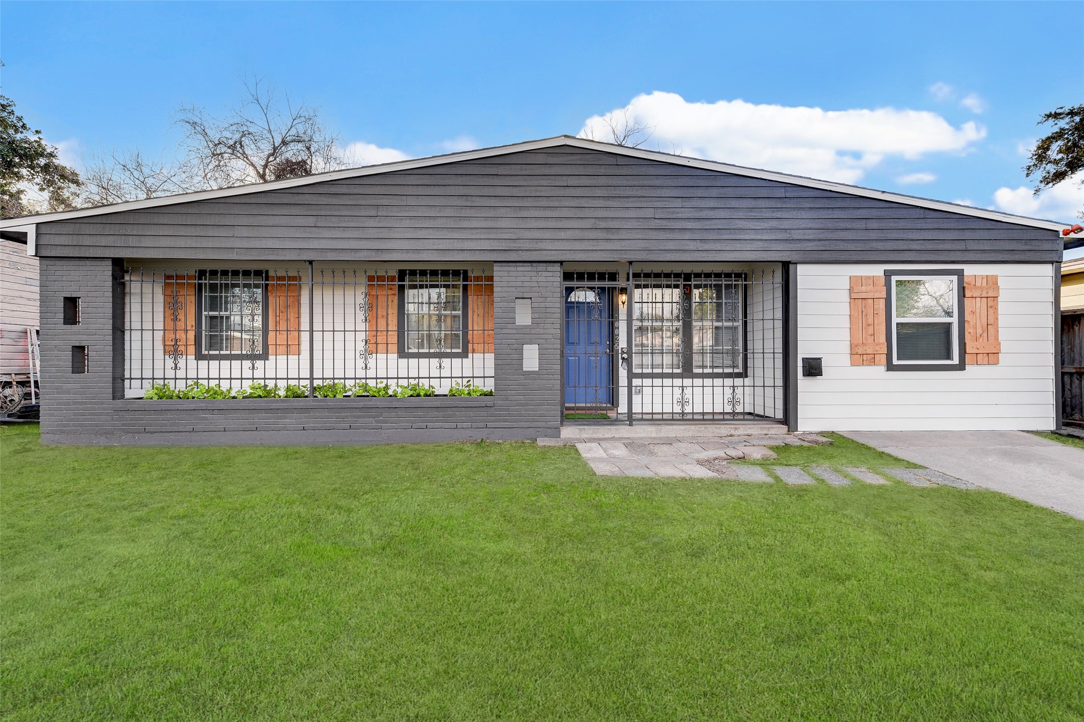 10025 Bonazzi Street Houston TX 77088