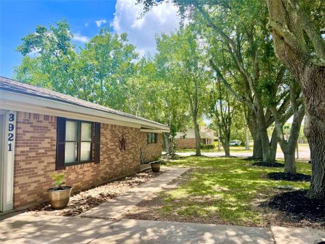 3921 Doris Street Bay City TX 77414