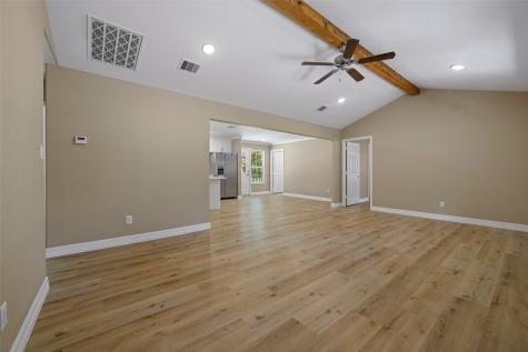 120 Adrilyn Road Cleveland TX 77328
