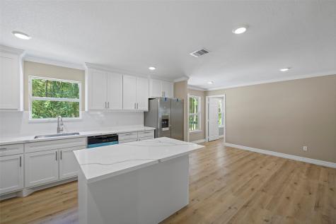 120 Adrilyn Road Cleveland TX 77328