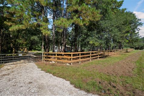 120 Adrilyn Road Cleveland TX 77328