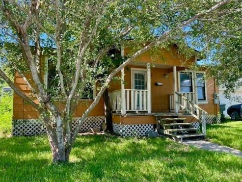 2411 67th Street Galveston TX 77551