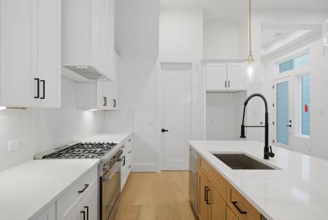 1326 Lawrence Street Houston TX 77008