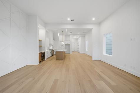 1326 Lawrence Street Houston TX 77008