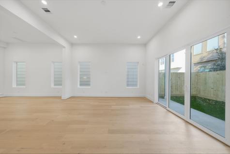 1326 Lawrence Street Houston TX 77008