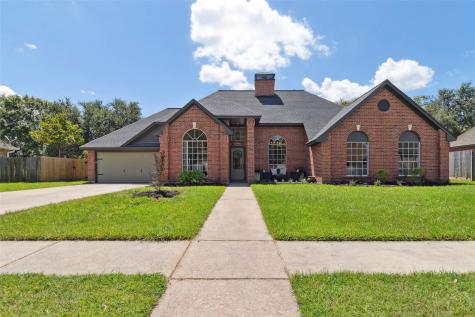 1502 Piney Woods Drive Friendswood TX 77546