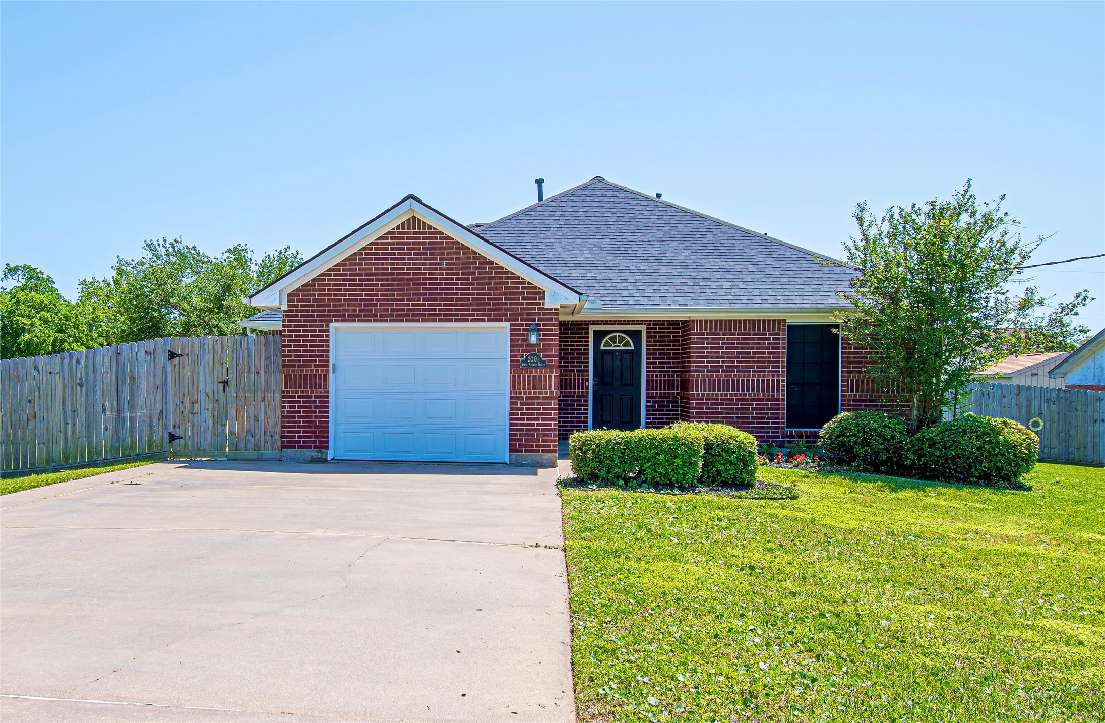 2001 36th Avenue N Texas City TX 77590