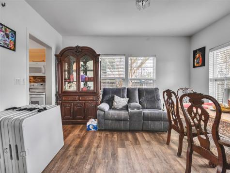 4101 Falls Street Houston TX 77026