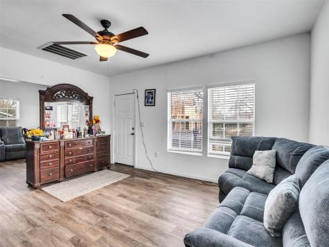 4101 Falls Street Houston TX 77026