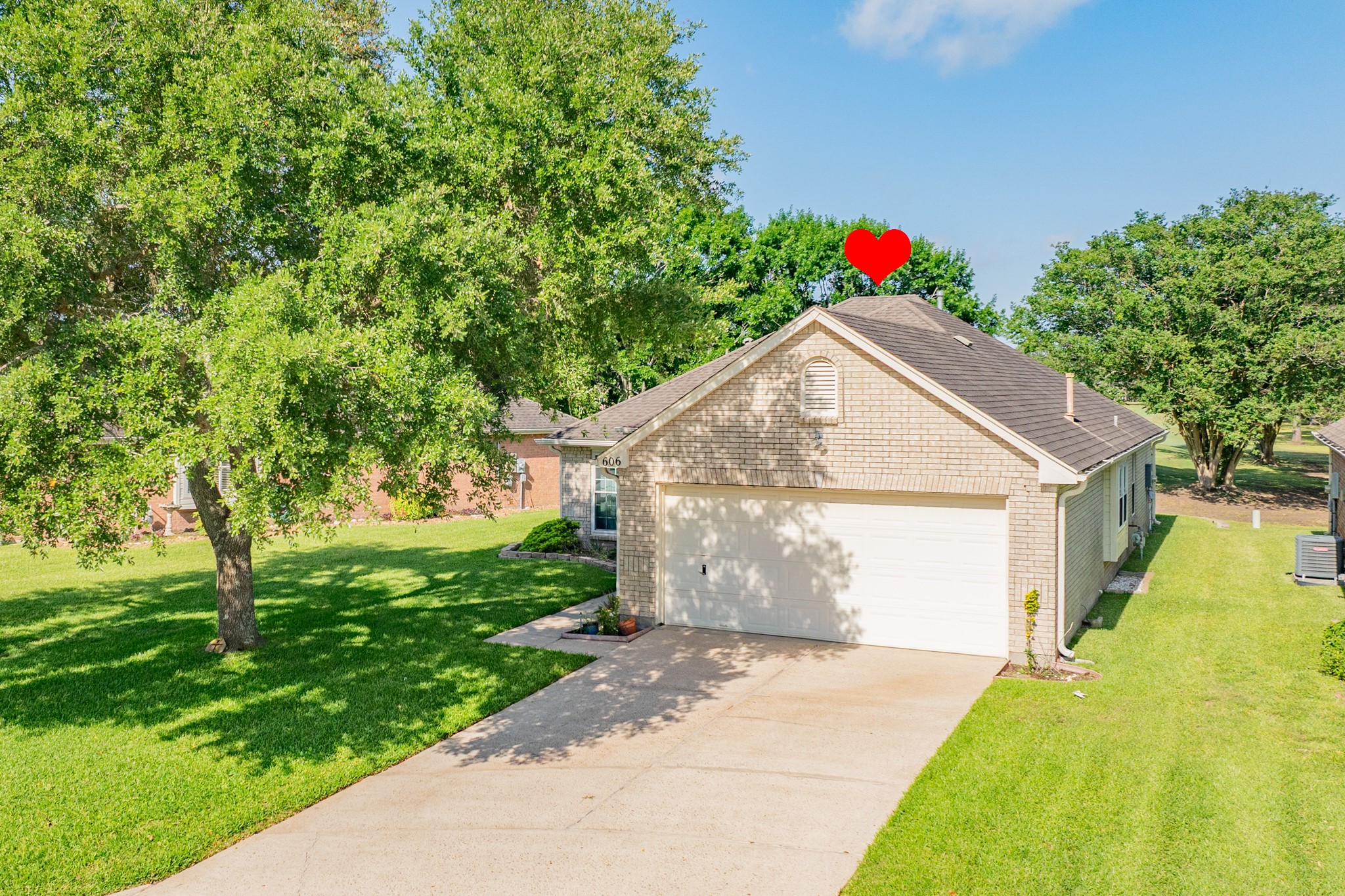 606 Redwood Bend Lane Pearland TX 77584