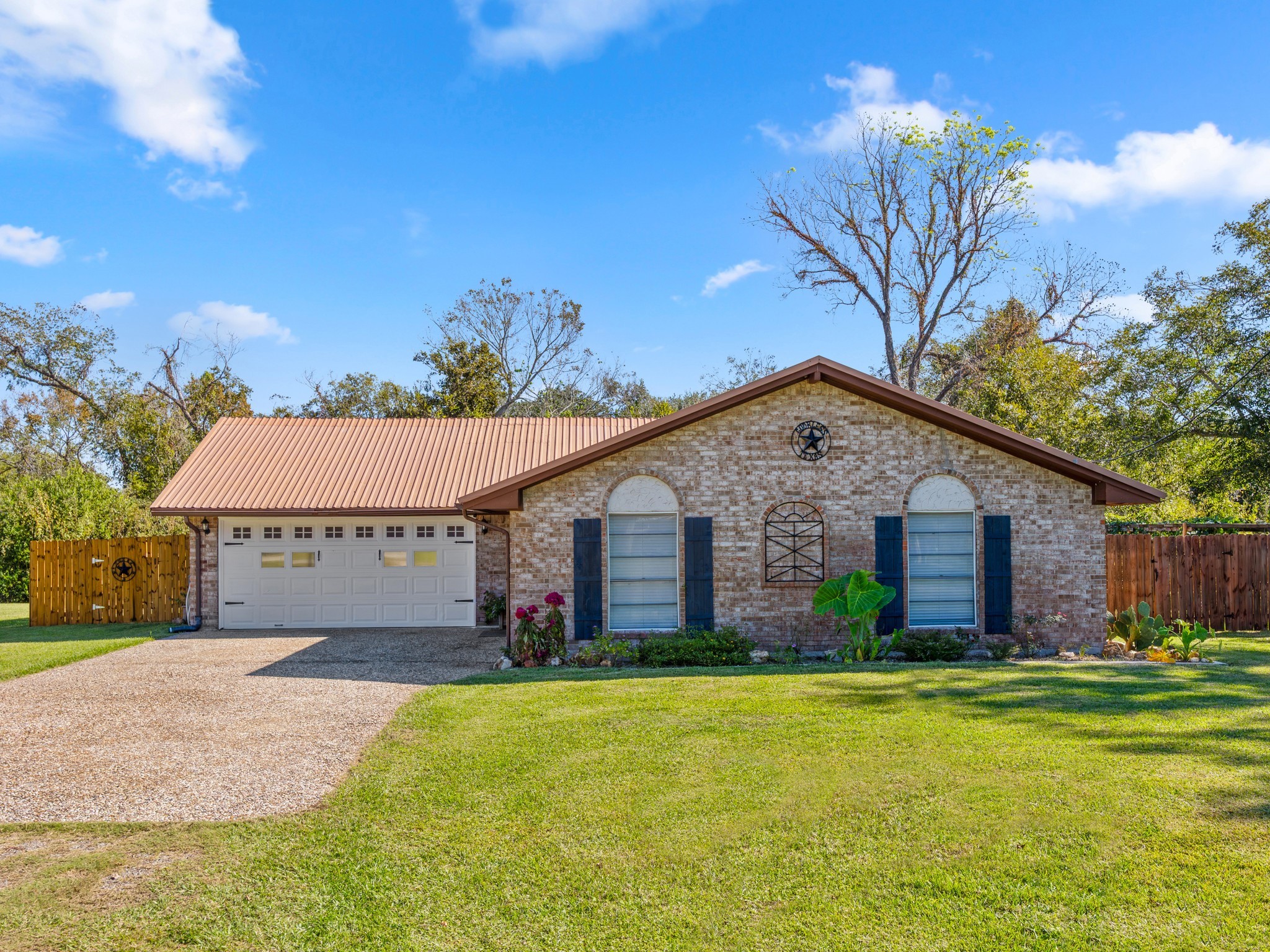 79 Lower Colorado Drive Bay City TX 77414