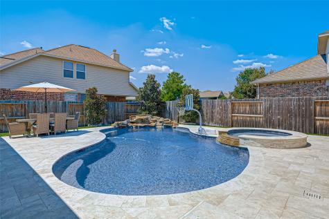 15718 Misty Leaf Lane Houston TX 77044