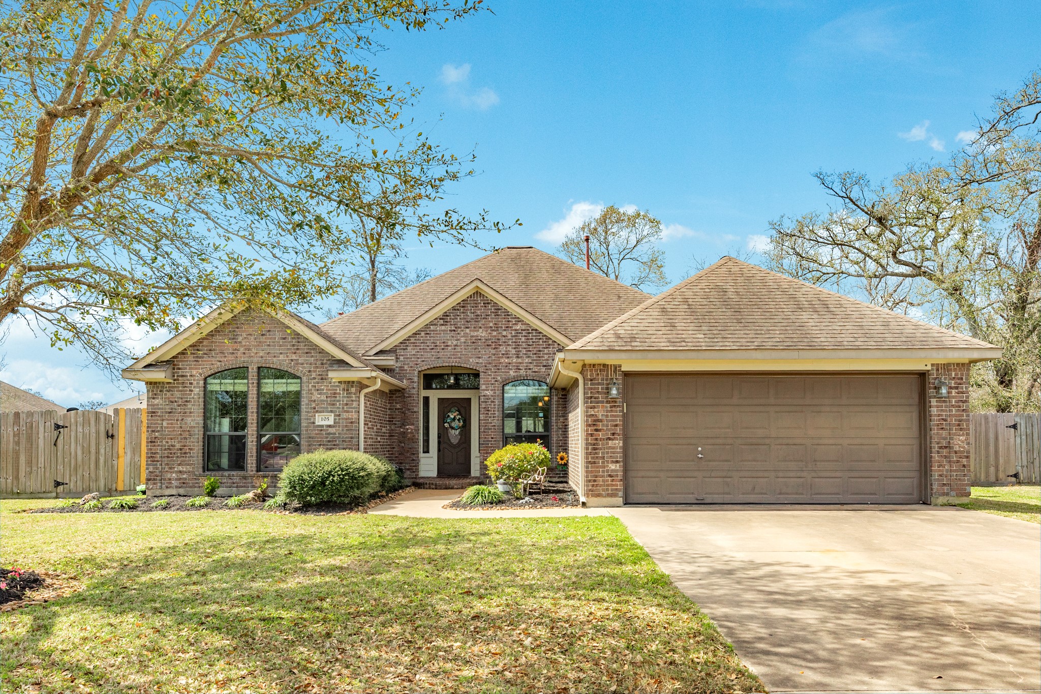 105 Jay Court Richwood TX 77566