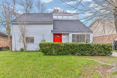4823 Caranchua Reef Drive Bacliff TX 77518
