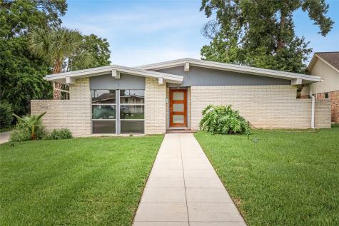 5443 Whispering Creek Way Houston TX 77017