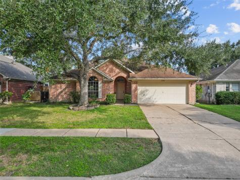 206 Chariss Glen Drive League City TX 77573
