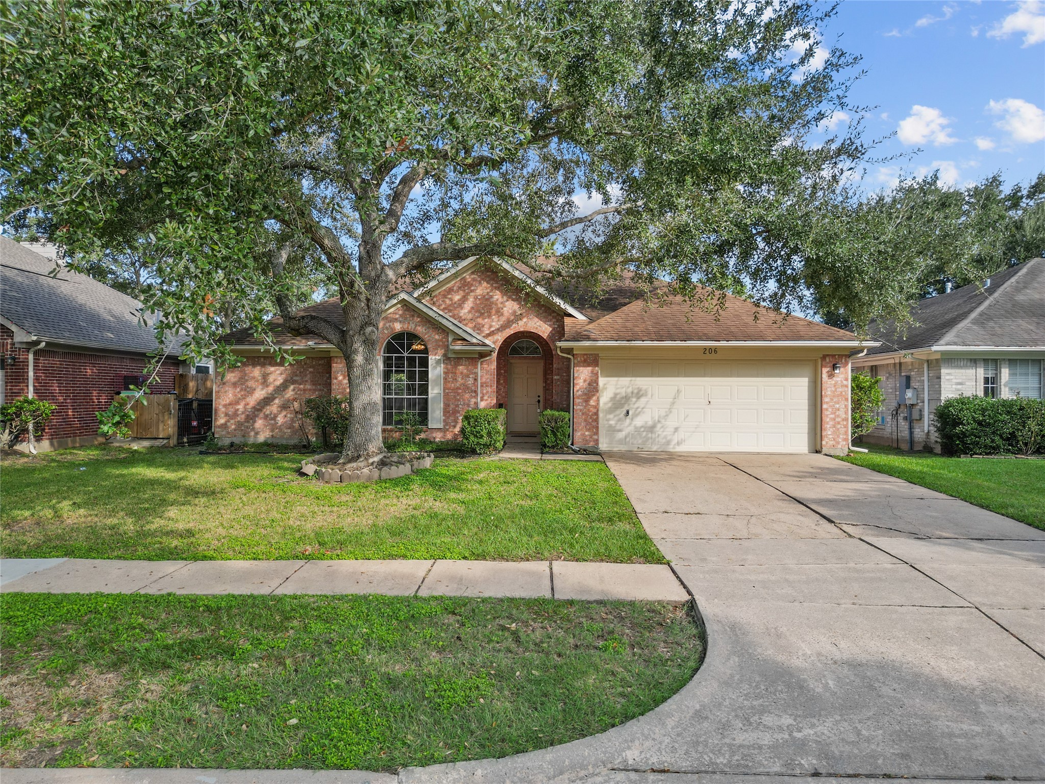 206 Chariss Glen Drive League City TX 77573
