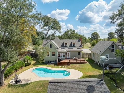 222 N Harris Street Bellville TX 77418