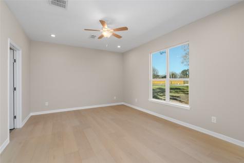 4654 N Teague Street Rosharon TX 77583