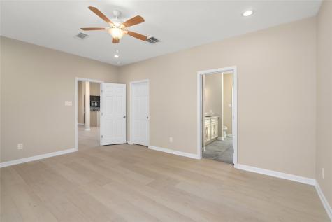 4654 N Teague Street Rosharon TX 77583