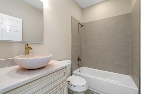 4654 N Teague Street Rosharon TX 77583