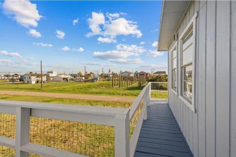 1019 Treaty Drive Surfside Beach TX 77541
