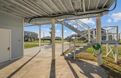 1019 Treaty Drive Surfside Beach TX 77541