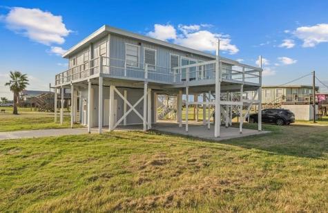1019 Treaty Drive Surfside Beach TX 77541