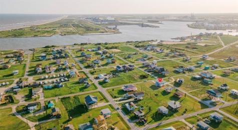 1019 Treaty Drive Surfside Beach TX 77541