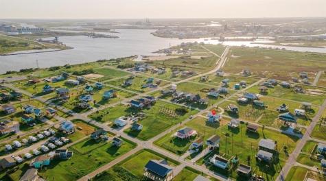 1019 Treaty Drive Surfside Beach TX 77541