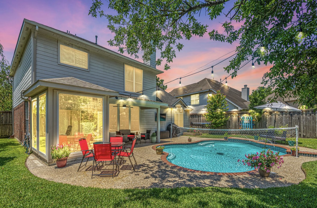 8902 Path Green Drive Houston TX 77095