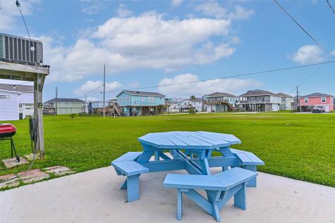 4126 Reeves Drive Galveston TX 77554