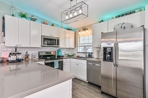 4126 Reeves Drive Galveston TX 77554