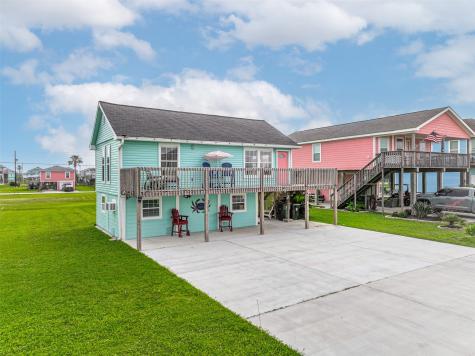 4126 Reeves Drive Galveston TX 77554