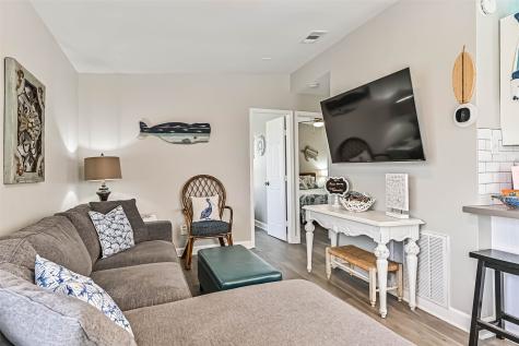 4126 Reeves Drive Galveston TX 77554