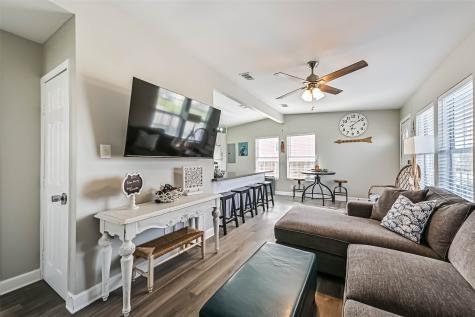 4126 Reeves Drive Galveston TX 77554