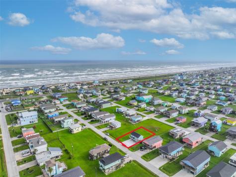 4126 Reeves Drive Galveston TX 77554