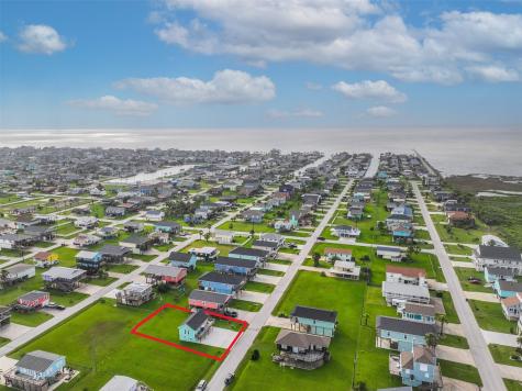 4126 Reeves Drive Galveston TX 77554