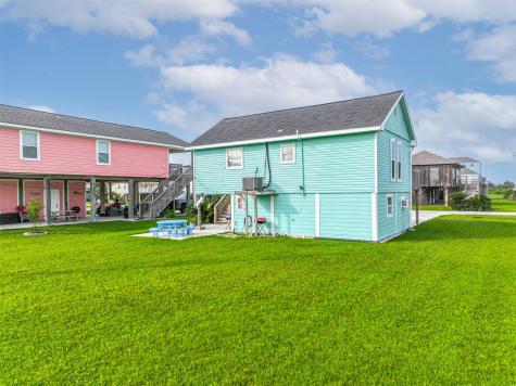 4126 Reeves Drive Galveston TX 77554
