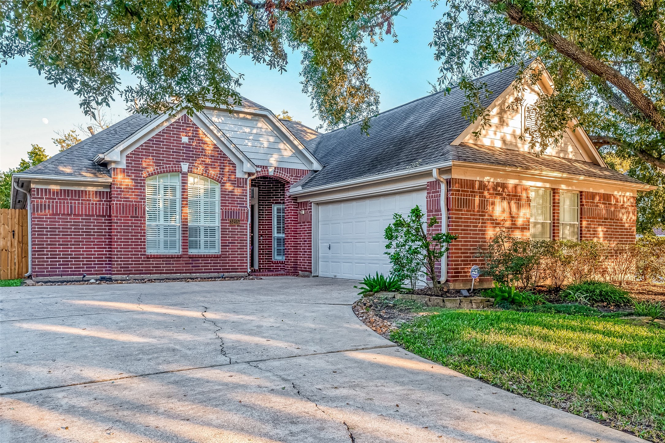 3215 Shadowfern Court Houston TX 77082