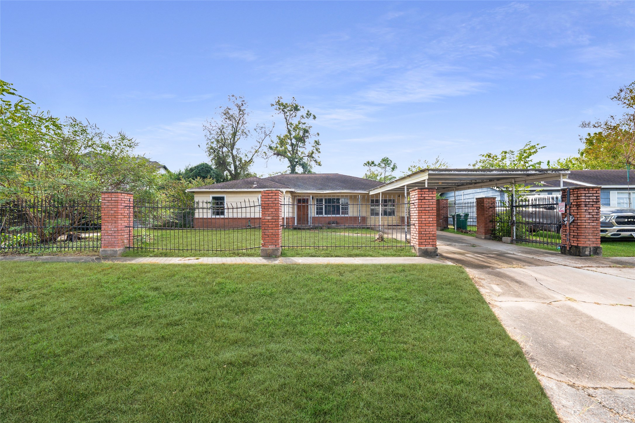 8553 Forum Drive Houston TX 77055