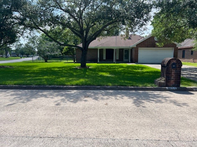 3890 Larkspur Street Alvin TX 77511