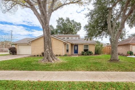 2605 Walnut Hollow Street Pearland TX 77581