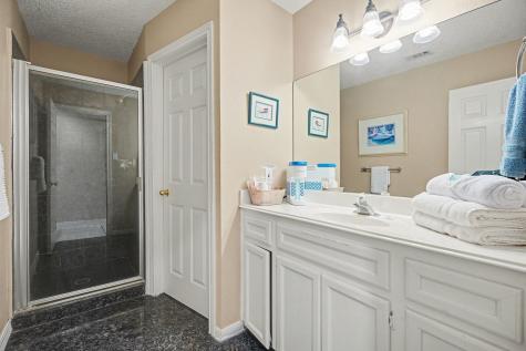 503 Bay Avenue Kemah TX 77565