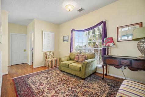 503 Bay Avenue Kemah TX 77565