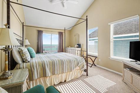 503 Bay Avenue Kemah TX 77565