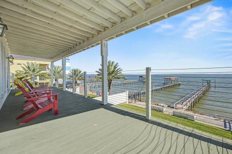 503 Bay Avenue Kemah TX 77565
