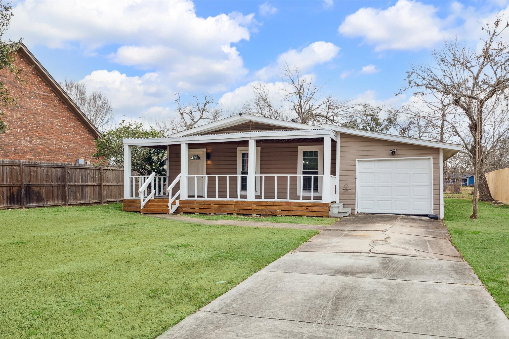 55 Lantana Court Lake Jackson TX 77566