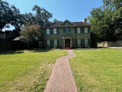 2555 Harrison Street Beaumont TX 77702